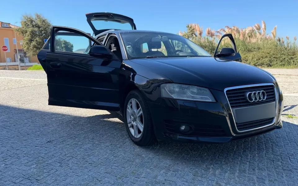 Audi A3 Sportback 1.6 TDI DPF Attraction