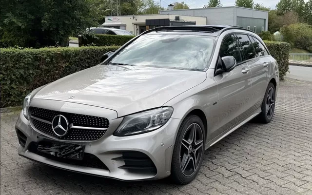 Mercedes-Benz C 300 de T 9G-TRONIC AMG Line