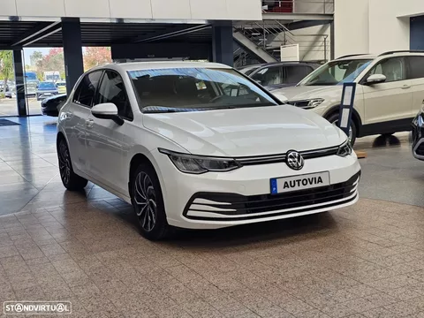 VW Golf Variant 1.0 TSI Life