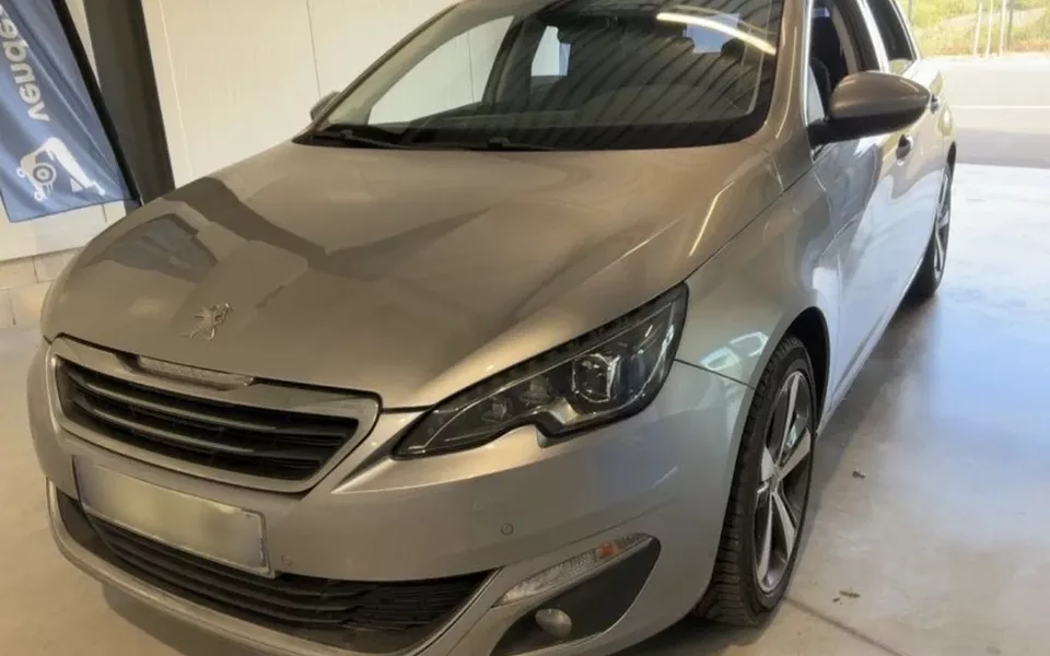 Peugeot 308 1.2 PureTech Allure J17