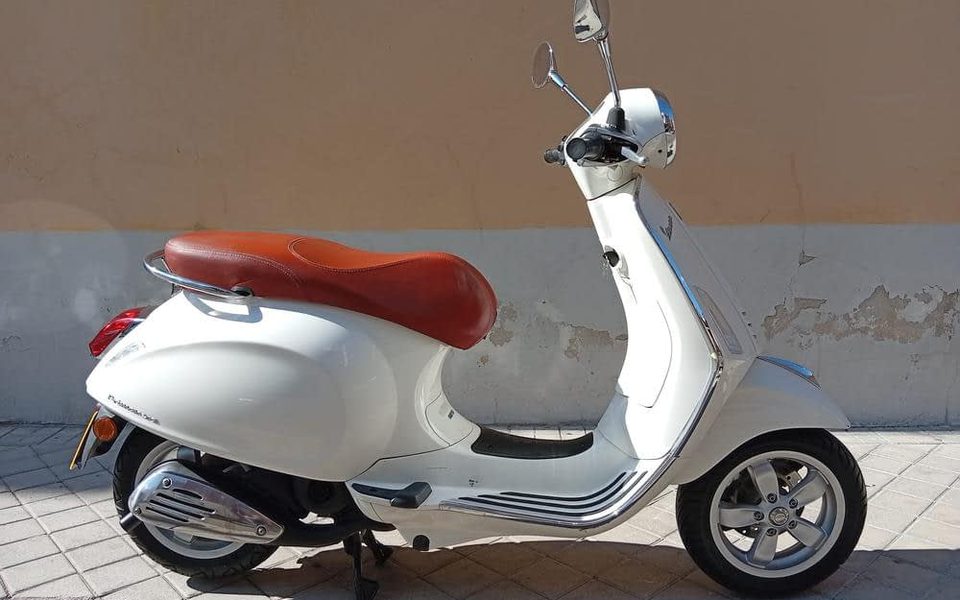 VESPA PRIMAVERA 50