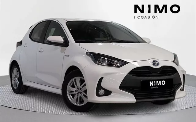 TOYOTA Yaris Yaris 120H 1.5 Business Plus - 18900€ en Huelva