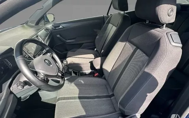 VOLKSWAGEN T-Roc Nuevo Connect 1.0 TSI 81 kW (110CV) SG6 (AC83CX12)