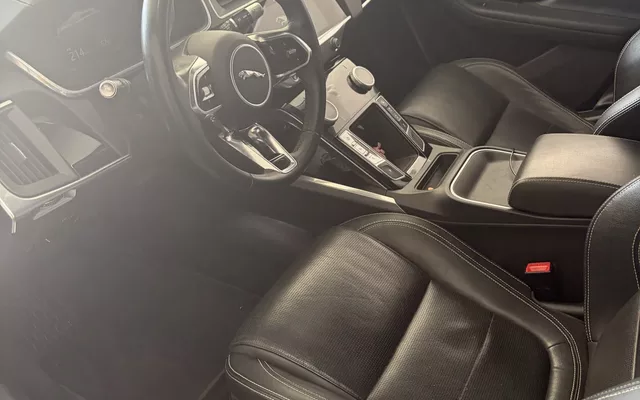 Jaguar I-Pace EV400 AWD HSE