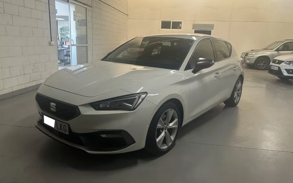 SEAT León León 1.5 TSI S&S FR 150 - 16900€ en Coria del rio