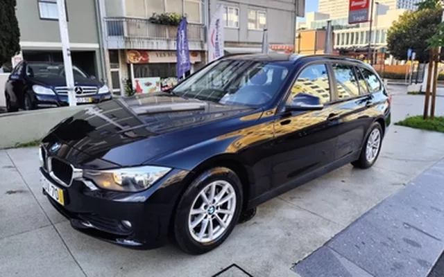 BMW 320 d Auto