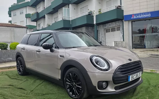 MINI Clubman Cooper D Premium Essential Auto