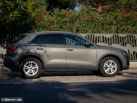 Audi Q3 45 TFSIe S tronic S line