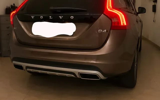 Volvo V60 2.0 D4 Momentum Plus
