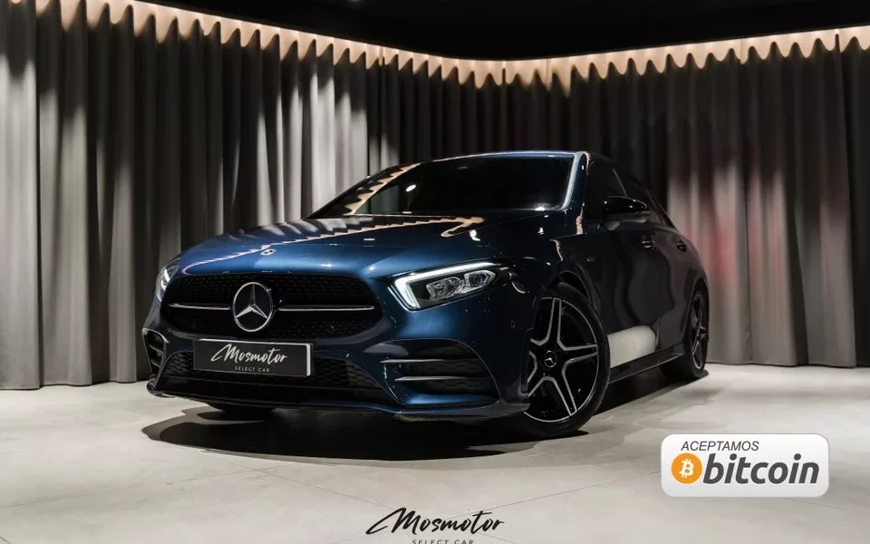 MERCEDES-BENZ Clase A A 200d Sedán 8G-DCT
