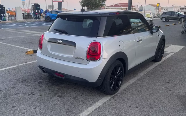 MINI 3 Portas Cooper D Auto