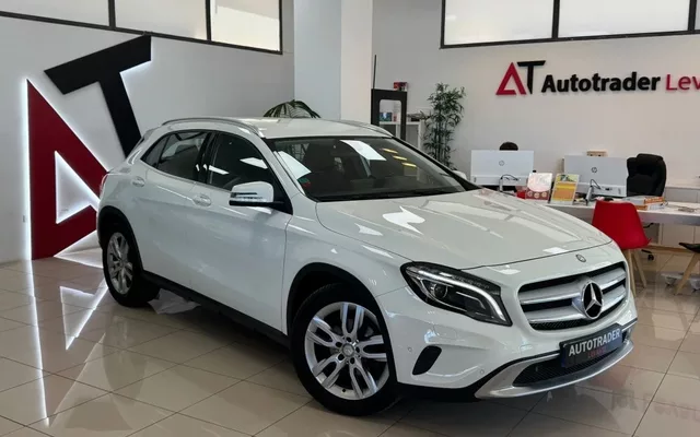 MERCEDES-BENZ Clase GLA GLA 200CDI Urban 7G-DCT
