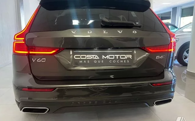 VOLVO V60 Cross Country V60 Cross Country B4 AWD Aut. - 20900€ en Lepe