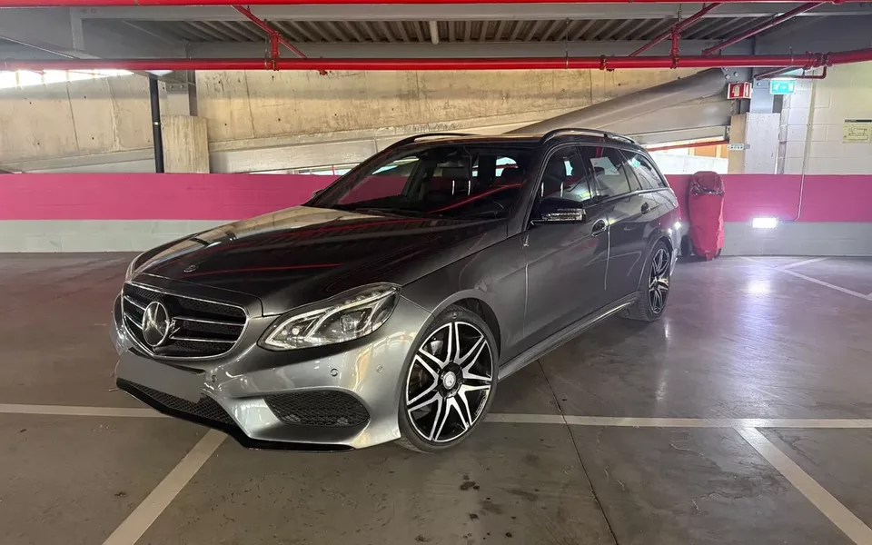 Mercedes-Benz E 250 BlueTEC 9G-TRONIC