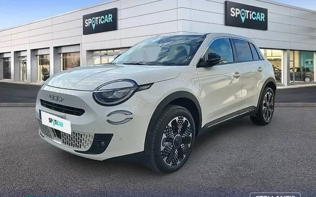 FIAT 600 MHEV 1.2 74kW (100CV) DDCT La prima