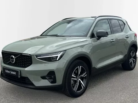 VOLVO XC40 XC40 2.0 B3 PLUS DARK AUTO 163 5P