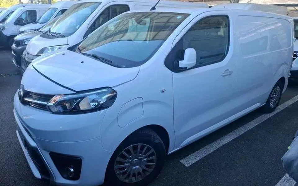 Toyota Proace Electric 75 kWh L2 6L