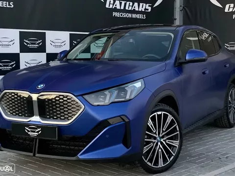 BMW iX2 eDrive20