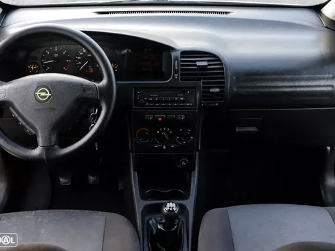 Opel Zafira 2.0 DTi Elegance