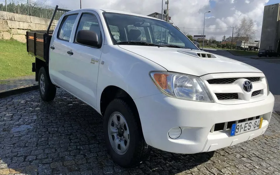 Toyota Hilux 2.5 D-4D CD