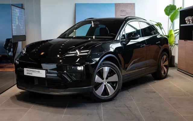 Porsche Macan Electric 4