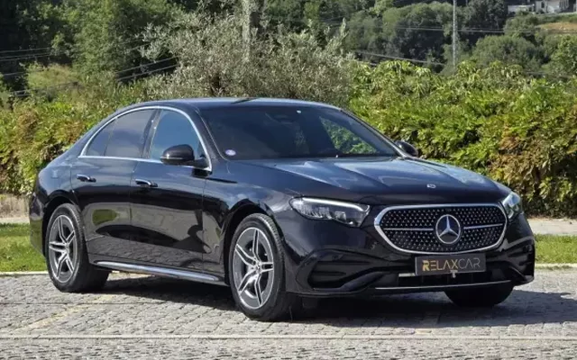 Mercedes-Benz E 300 2024 AMG Line 9G-Tronic