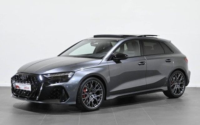 AUDI A3 RS3 Sportback quattro S tronic 294kW