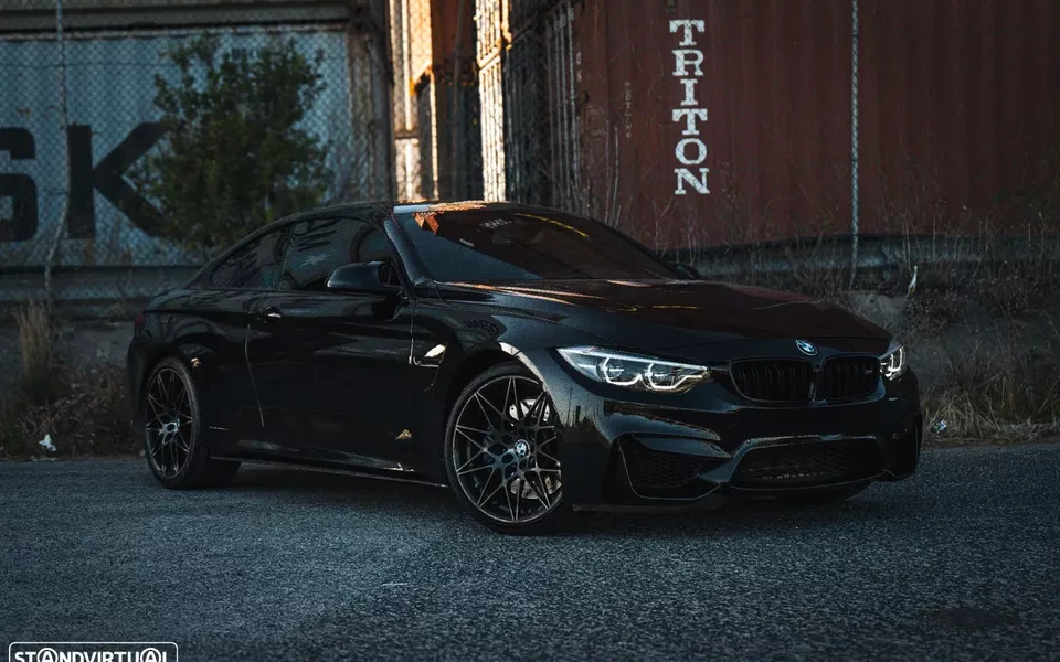 BMW M4 DKG Competition