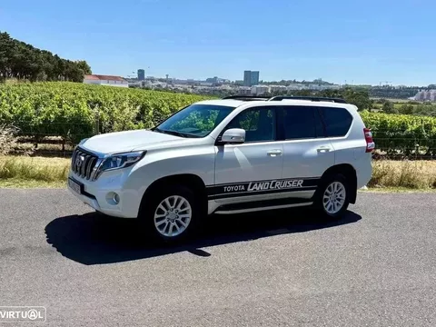 Toyota Land Cruiser 2.8 D-4D Auto Executive
