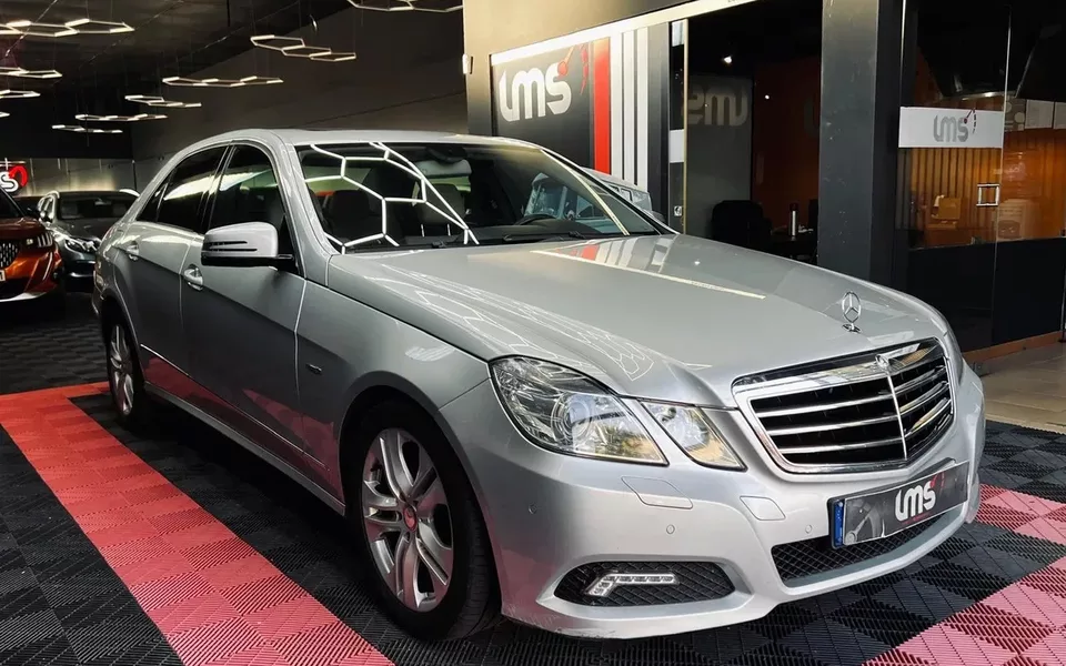 Mercedes-Benz E 250 CDi Avantgarde BlueEfficiency Auto.