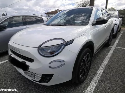 Fiat 600 1.2 Hybrid La Prima