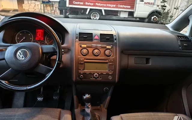 VOLKSWAGEN Touran Touran 1.9TDI Edition 105 - 5000€ en Arauzo de miel burgos