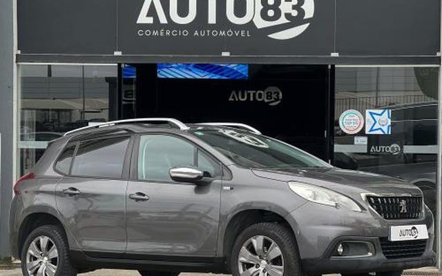 Peugeot 2008 1.2 PureTech Style