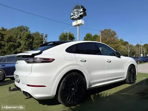 Porsche Cayenne Coupé E-Hybrid Tiptronic S