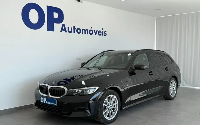 BMW 320 e Line Luxury Auto