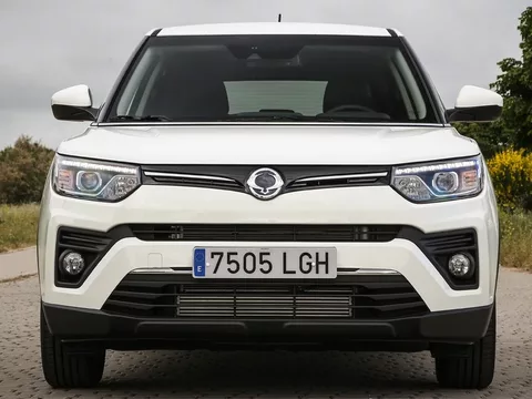 KGM / SSANGYONG Tivoli Tivoli D16T Premium 4x2