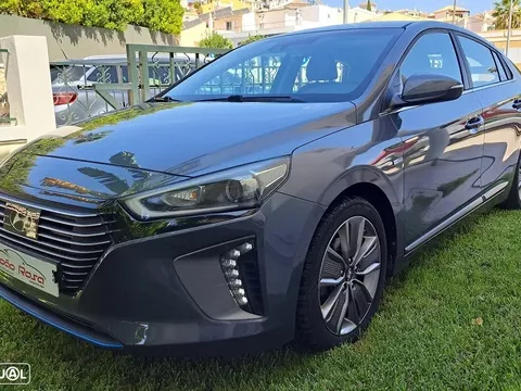 Hyundai Ioniq 1.6 GDI HEV Hybrid Tech