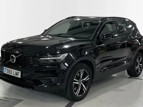 VOLVO XC40 XC40 2.0 B5 G R-DESIGN AUTO 4WD 5P