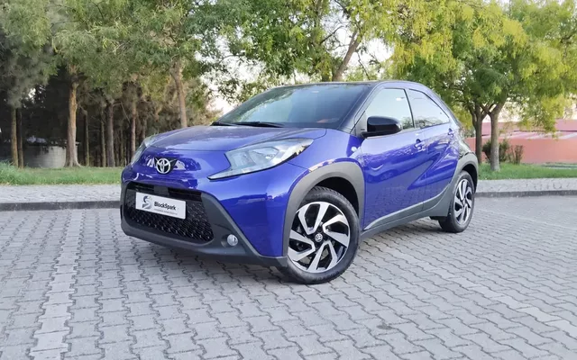 Toyota Aygo 1.0 X-Play Plus