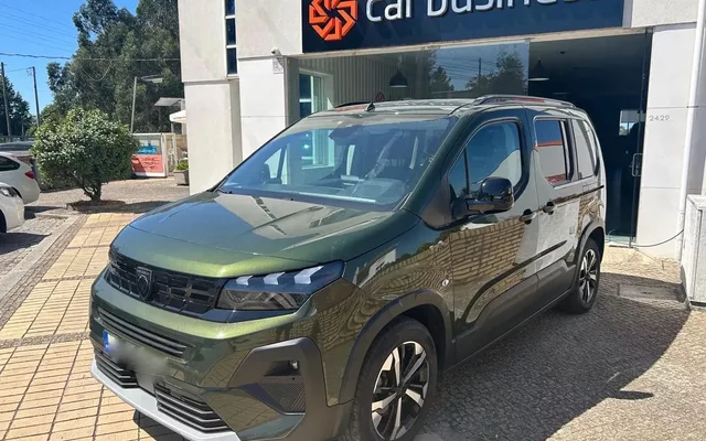Peugeot e-Rifter 50 kWh Standard GT