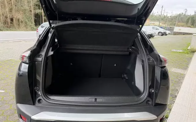 Peugeot 2008 2023 PureTech 100 Allure