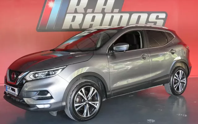 Nissan Qashqai 1.5 dCi N-Connecta J18+Led