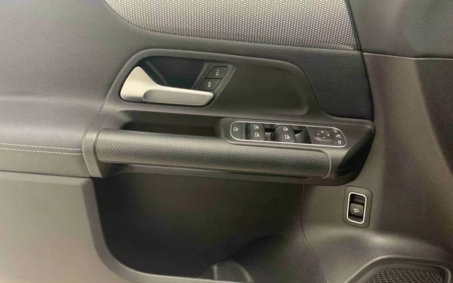 MERCEDES - GLB - GLB 180 d Style