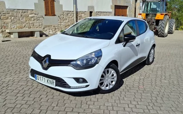 RENAULT Clio Clio 1.5dCi Energy Business 55kW - 8500€ en Pamplona
