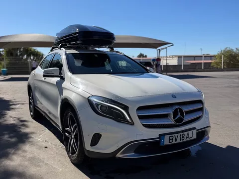 Mercedes-Benz GLA 200 (CDI) d 4Matic 7G-DCT Urban