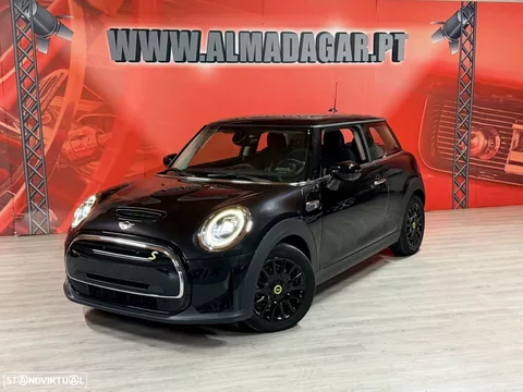 MINI 3 Portas Cooper SE Premium Essential