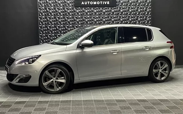 Peugeot 308 PureTech 130 EAT6 Stop & Start Allure