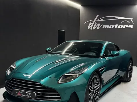 Aston Martin DB12 Coupé V8