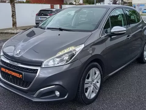 Peugeot 208 2018 1.2 PureTech Allure