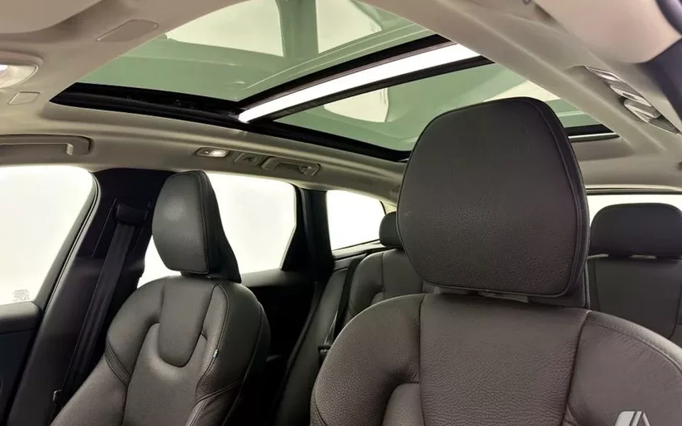 VOLVO XC60 XC60 T6 Recharge Plus Dark - 38900€ en Toledo